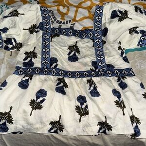 Umgee Floral Embroidered Women's Top